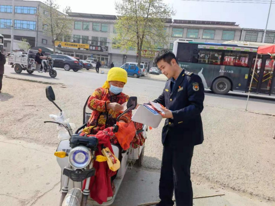 坚持以人民为中心,推动扫黑除恶常态化440.png 坚持以人民为中心,推动扫黑除恶常态化440.png