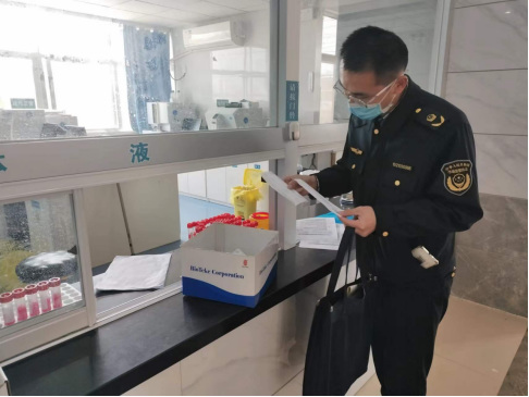 0409莒南县市场监管局团林市场监管所开展辖区内新冠病毒核酸检测试剂质量安全专项监督检查115.png