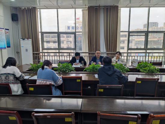 20221118县领导莅临莒南县市场监督管理局调研12345热线办理开展情况(1)(1)350.png 20221118县领导莅临莒南县市场监督管理局调研12345热线办理开展情况(1)(1)350.png