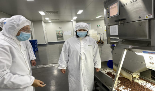 山东临沂莒南县人大常委会副主任程守清赴包保食品生产企业督导食品安全工作293.png 山东临沂莒南县人大常委会副主任程守清赴包保食品生产企业督导食品安全工作293.png