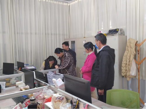 莒南县市场监管局开展联合执法排查食品安全风险隐患398.png 莒南县市场监管局开展联合执法排查食品安全风险隐患398.png