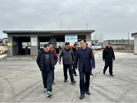 临沂市河东区市场监管局局长卫俊岩带队开展节前安全检查行动359.png 临沂市河东区市场监管局局长卫俊岩带队开展节前安全检查行动359.png