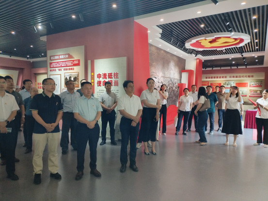 青岛西海岸新区市场监管局联合开展“铭记历史、砥砺前行”主题党日活动(宣传) - 副本402.png 青岛西海岸新区市场监管局联合开展“铭记历史、砥砺前行”主题党日活动(宣传) - 副本402.png