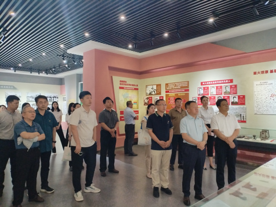 青岛西海岸新区市场监管局联合开展“铭记历史、砥砺前行”主题党日活动(宣传) - 副本590.png 青岛西海岸新区市场监管局联合开展“铭记历史、砥砺前行”主题党日活动(宣传) - 副本590.png